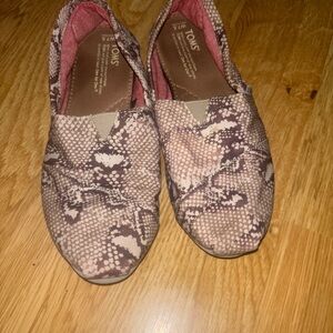 3 for $20 TOMS Women's Pink and Brown Snakeskin Flats
